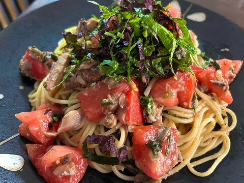 トマトと鯖缶の紫蘇たっぷりスパゲティ